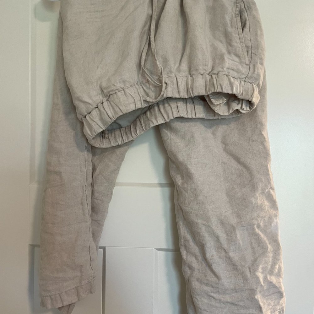 White linen wide legged pants